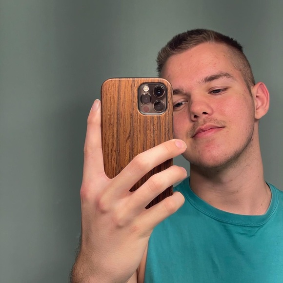 Meet your Posher, Jared - Picture 1 of 1